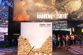 Affiche du jeu vidéo « Rainbow Six Siege » au Gamescon 2019